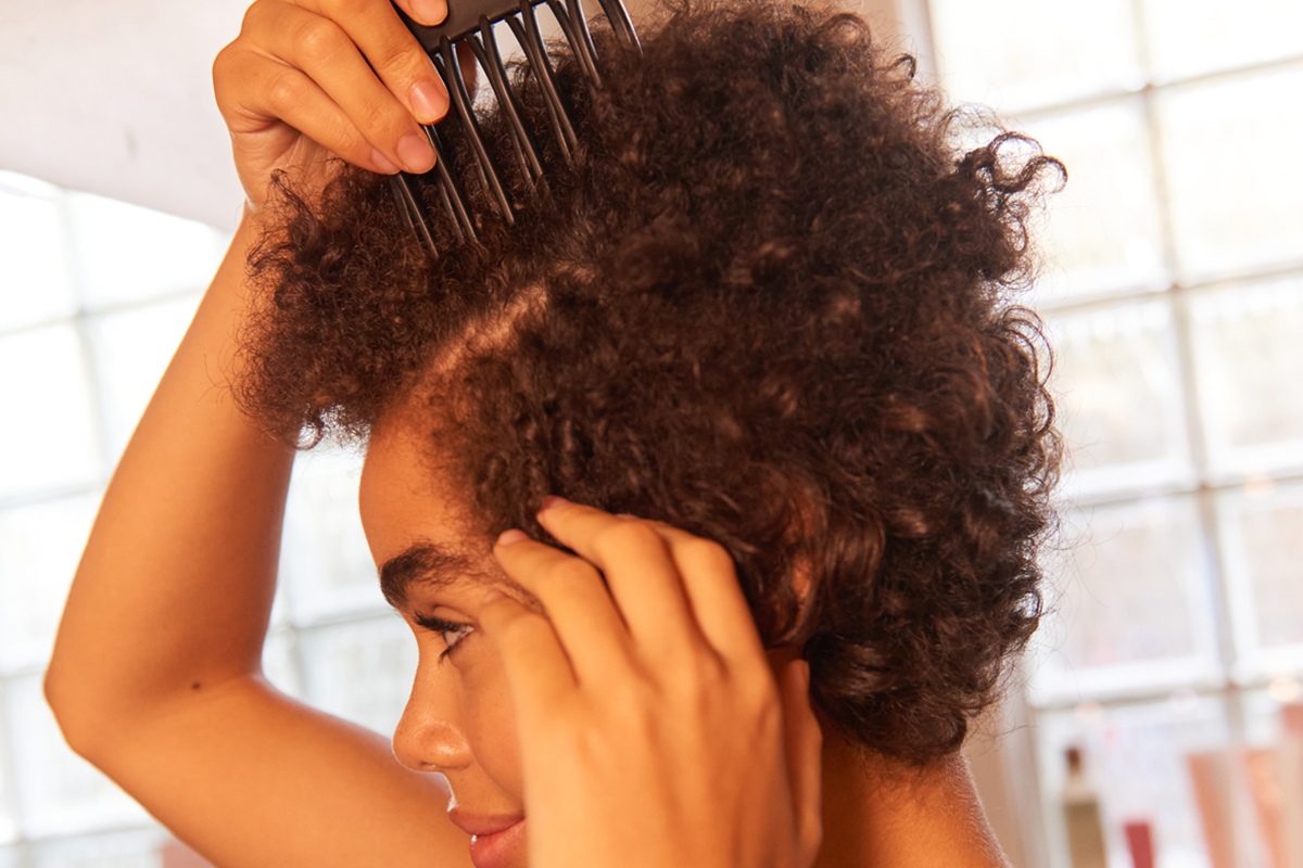 How scalp exfoliation can fix your hair drama. | frank body | UK